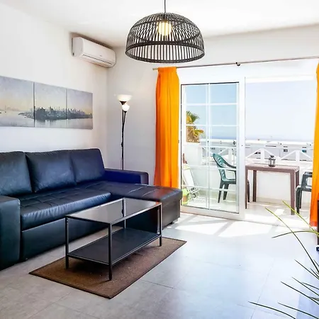 Panelo * Πουέρτο Ντελ Κάρμεν